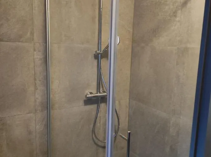 Apartmán Luxurioeses Penthouse Mit Blick Auf Uno-city Und Dem Kaiserwasser. 3schlafzimmer, 2 Baeder, Privat Lift Ins Vídeň