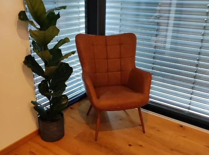 Luxurioeses Penthouse Mit Blick Auf Uno-city Und Dem Kaiserwasser. 3schlafzimmer, 2 Baeder, Privat Lift Ins * Vídeň