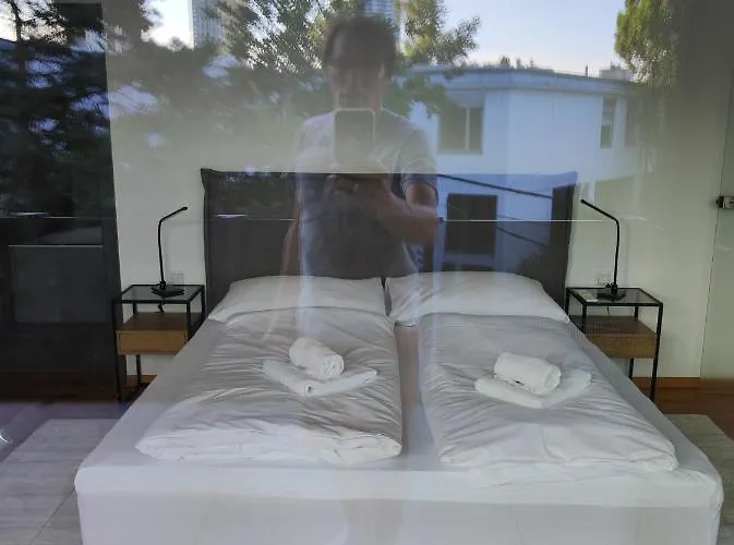 Luxurioeses Penthouse Mit Blick Auf Uno-city Und Dem Kaiserwasser. 3schlafzimmer, 2 Baeder, Privat Lift Ins * Vídeň